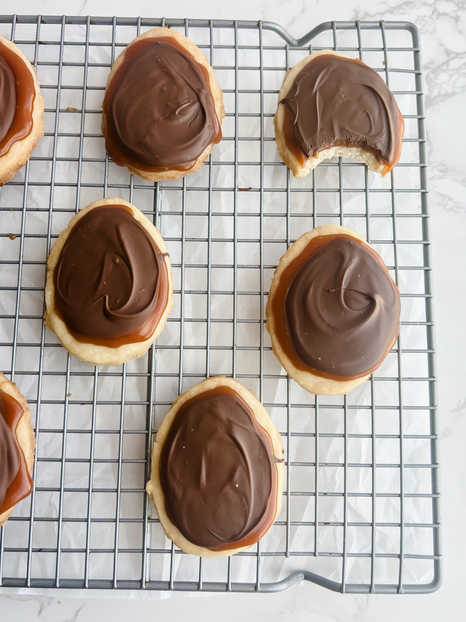 Homemade Twix Egg Cookies - Riana Bakes